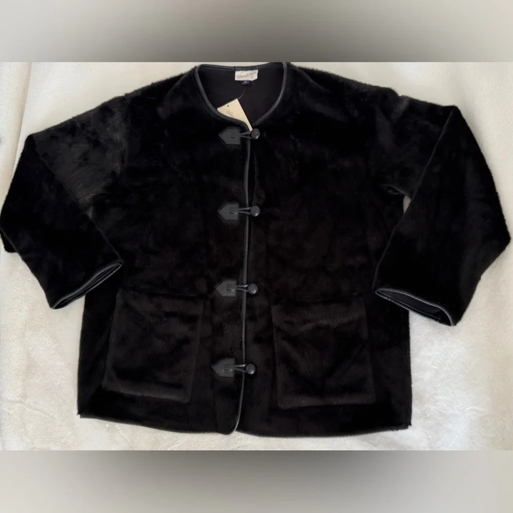 Universal Thread Women's Black Faux Fur Jacket, Size XXL - NWT - Picture 6 of 13